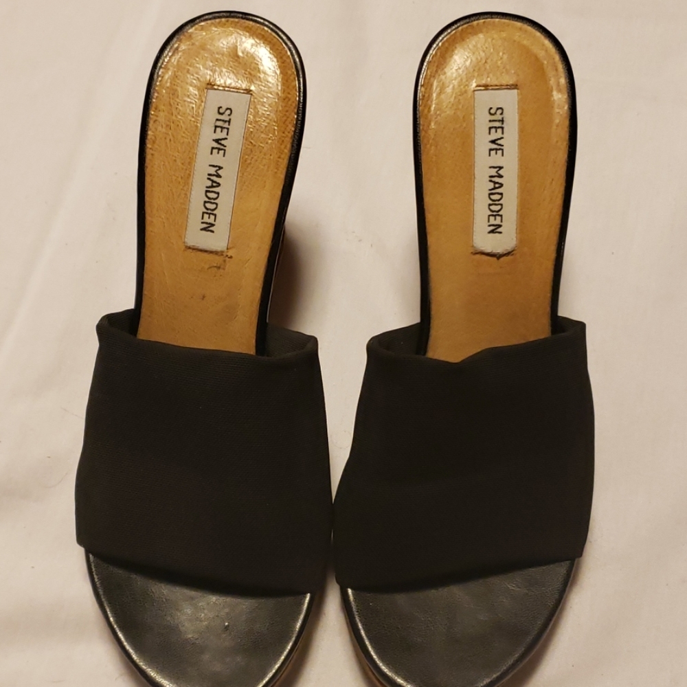 Wedge shoes